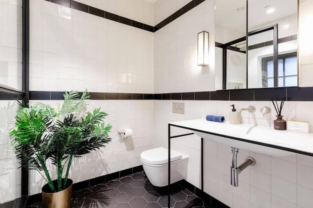 Off Oxford St! 3Bed 3Bath Luxxe Hideaway For Stylish Families And Couples Londra Esterno foto